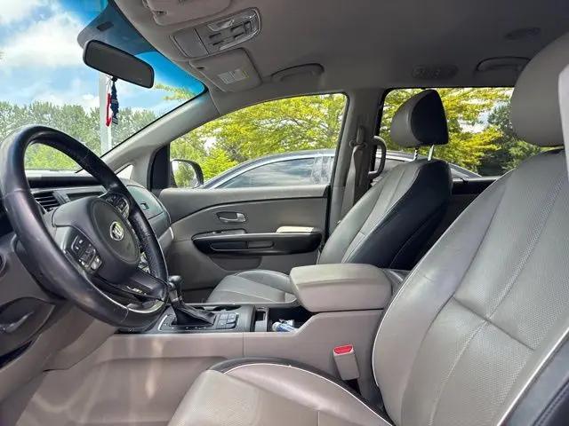2017 Kia Sedona LX