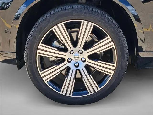 2024 Volvo XC90 B5 Plus Bright Theme