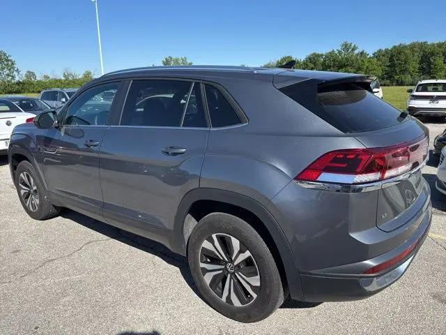 2025 Volkswagen Atlas Cross Sport 2.0T SE