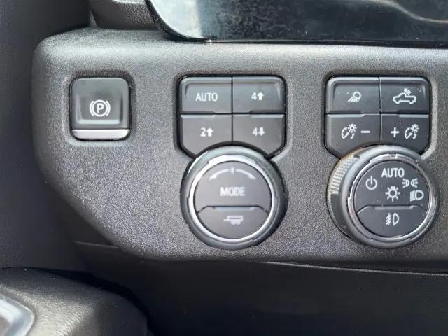 2024 Chevrolet Silverado 1500 4WD Crew Cab Standard Bed LTZ