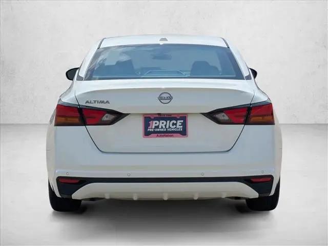 2025 Nissan Altima SV FWD