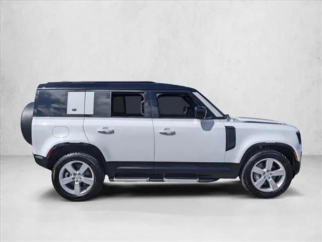 2023 Land Rover Defender 110 X-Dynamic SE