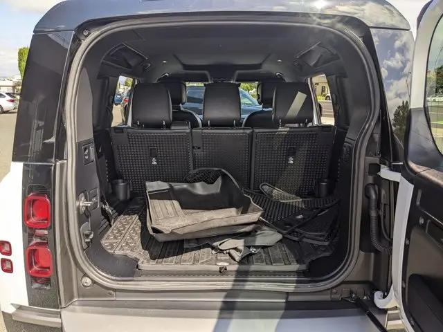 2023 Land Rover Defender 110 X-Dynamic SE
