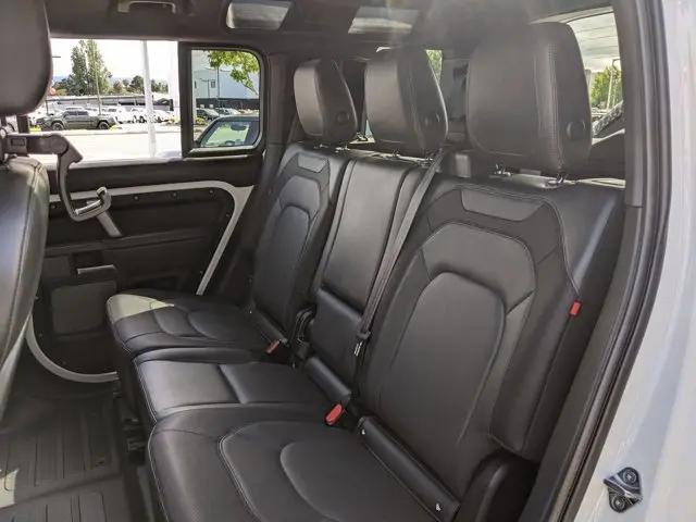 2023 Land Rover Defender 110 X-Dynamic SE