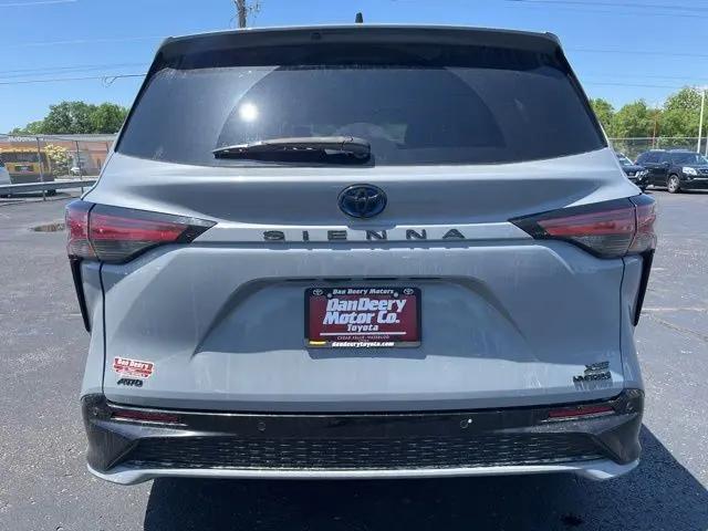 2024 Toyota Sienna XSE