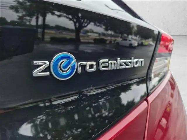 2018 Nissan LEAF SV