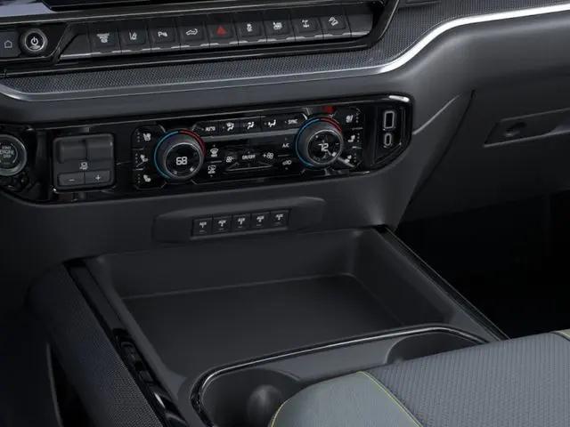 2026 Chevrolet Silverado 2500HD Crew Cab, Standard Bed, XR2, 4WD
