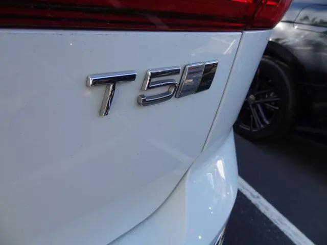 2019 Volvo XC60 T5 Inscription