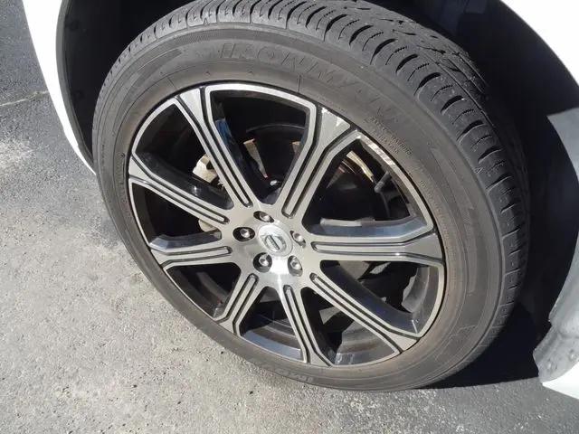 2019 Volvo XC60 T5 Inscription