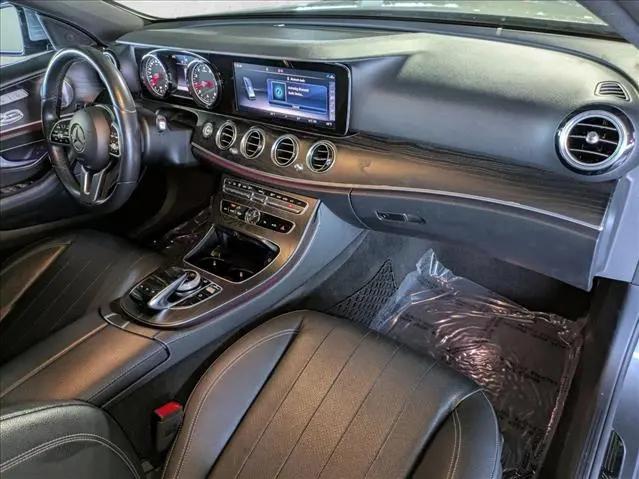 2019 Mercedes-Benz E-CLASS E 300 E 300