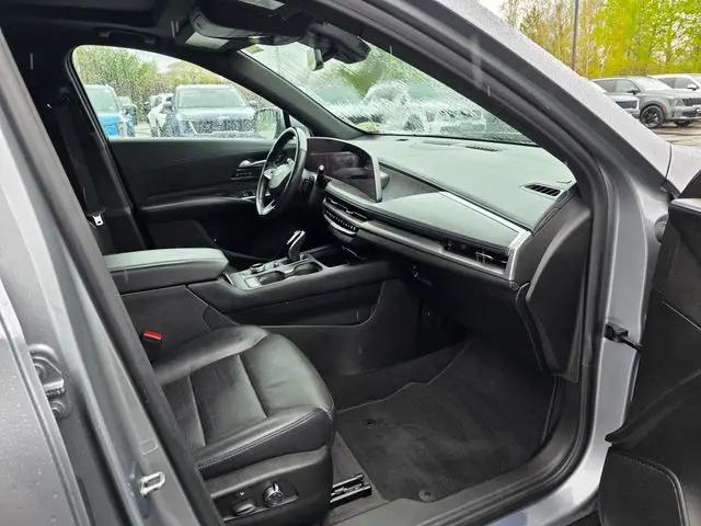 2024 Cadillac XT4 AWD Sport