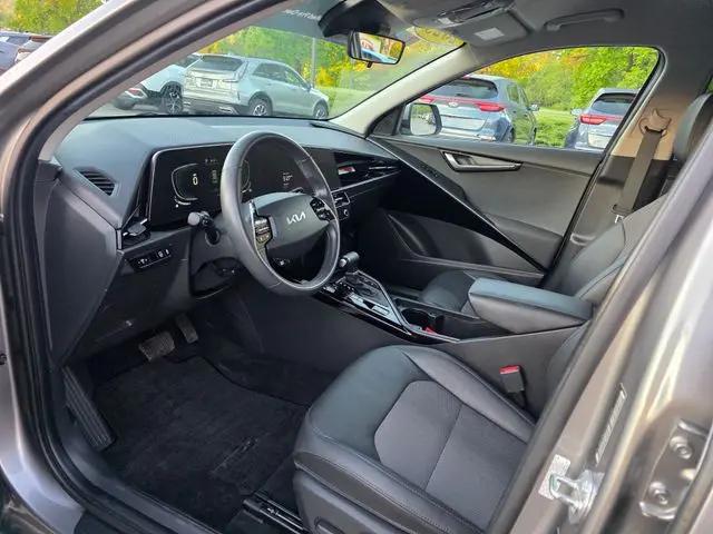 2023 Kia Niro EX