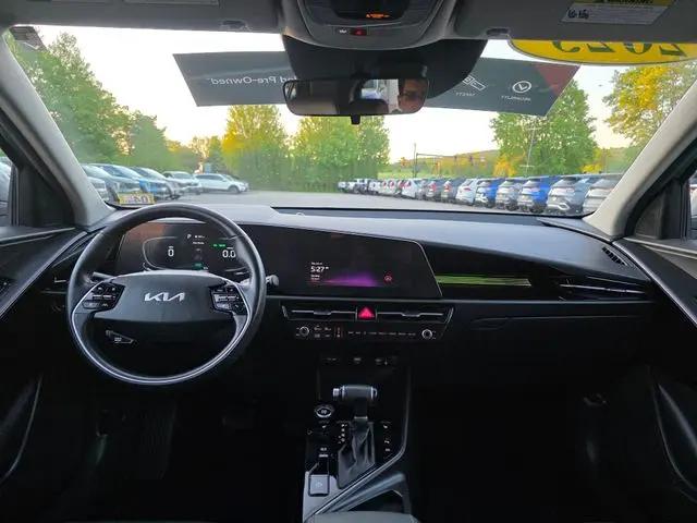 2023 Kia Niro EX