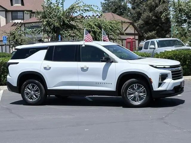 2026 Chevrolet Traverse FWD LT