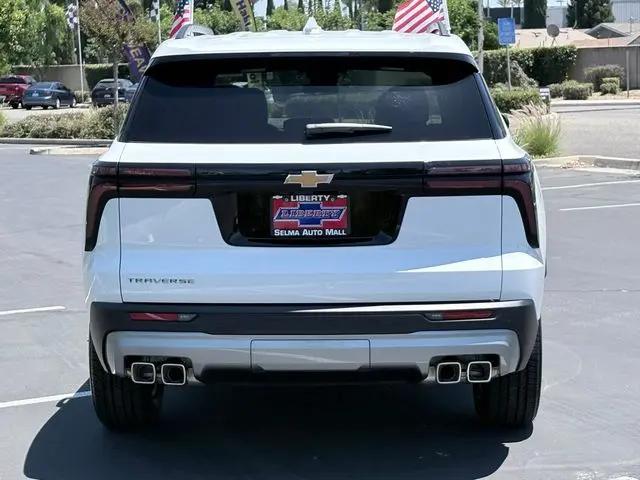 2026 Chevrolet Traverse FWD LT