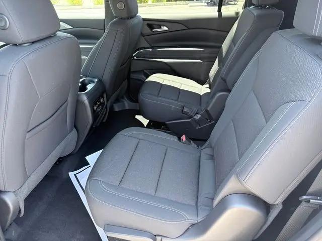 2026 Chevrolet Traverse FWD LT