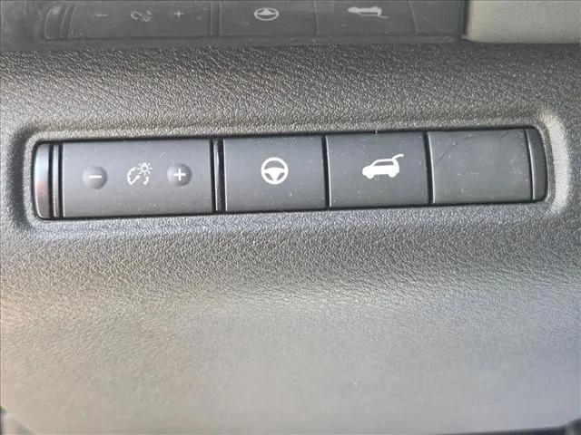 2025 Nissan Pathfinder SV FWD