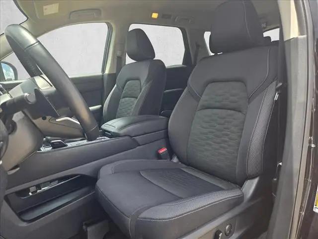 2025 Nissan Pathfinder SV FWD