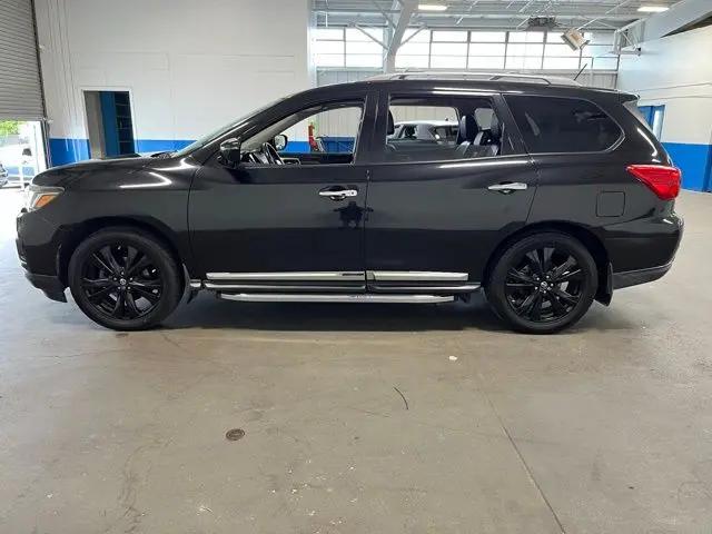 2017 Nissan Pathfinder Platinum