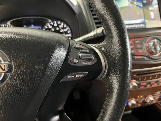 2017 Nissan Pathfinder Platinum