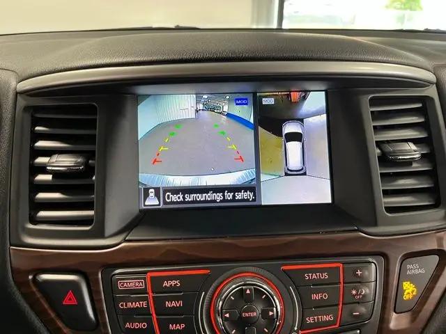 2017 Nissan Pathfinder Platinum