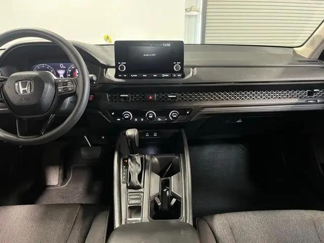 2025 Honda Accord Sedan SE
