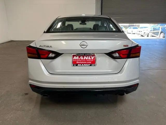 2023 Nissan Altima SR FWD