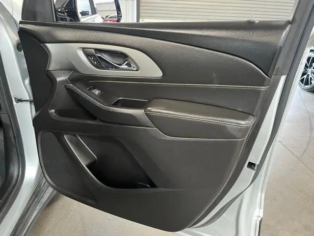 2020 Chevrolet Traverse FWD LS