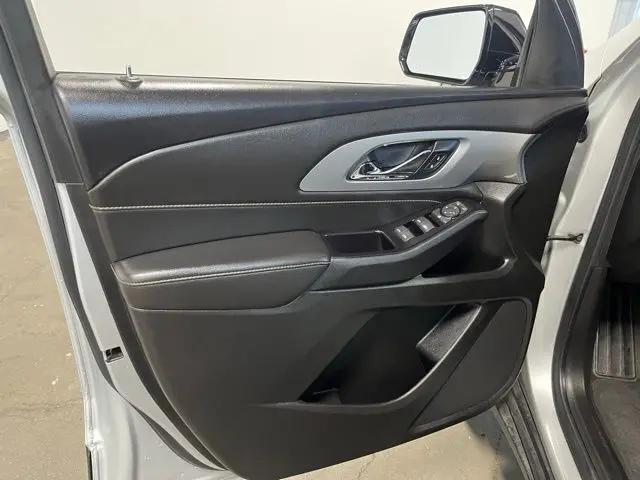 2020 Chevrolet Traverse FWD LS