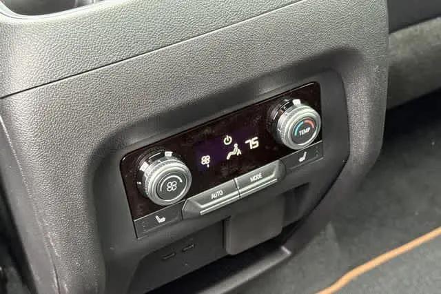 2026 GMC Acadia AT4 AWD