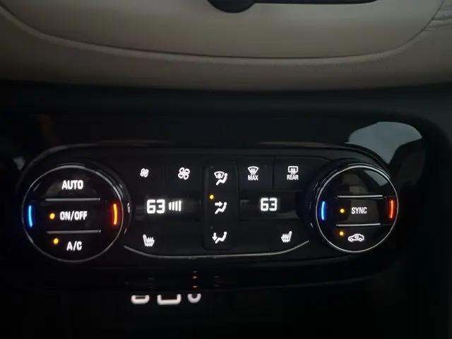 2023 Buick Encore GX Essence FWD