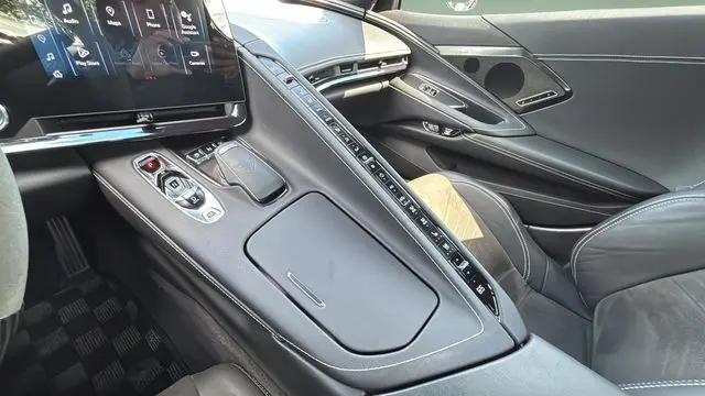 2024 Chevrolet Corvette Stingray RWD Convertible 2LT