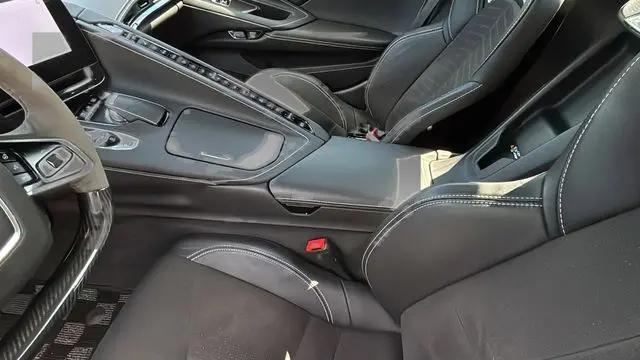 2024 Chevrolet Corvette Stingray RWD Convertible 2LT