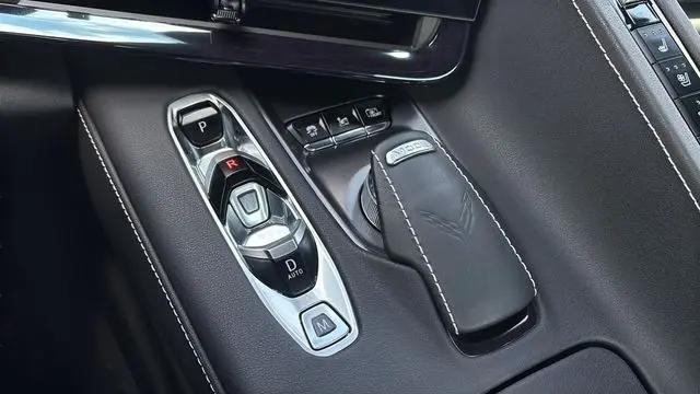 2024 Chevrolet Corvette Stingray RWD Convertible 2LT
