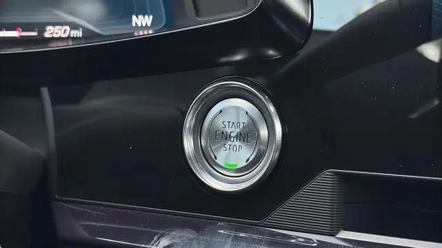 2024 Chevrolet Corvette Stingray RWD Convertible 2LT
