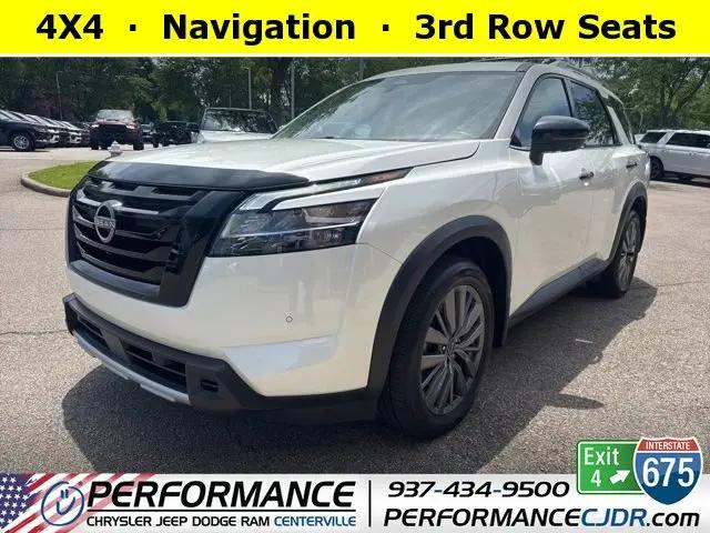 2024 Nissan Pathfinder SL 4WD for sale near Centerville, OH