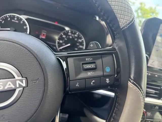 2024 Nissan Pathfinder SL 4WD