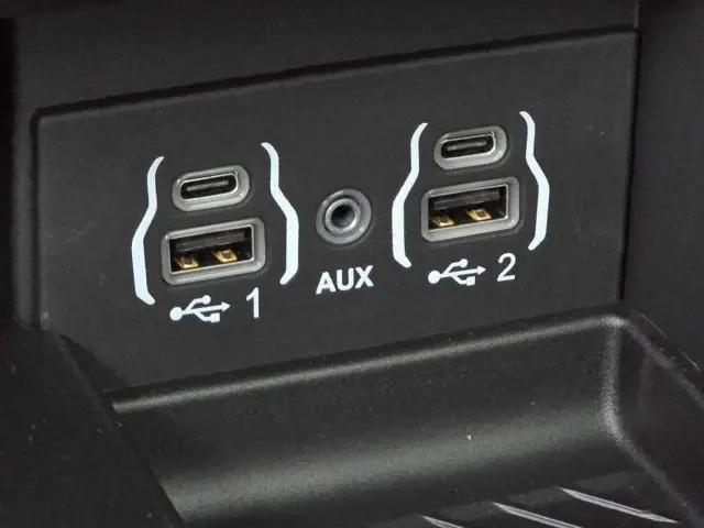 2025 Chrysler Pacifica Hybrid Premiuim S Appearance Package