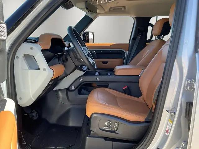2024 Land Rover Defender 130 P400 S