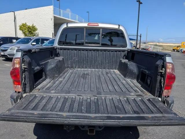 2005 Toyota Tacoma Base V6