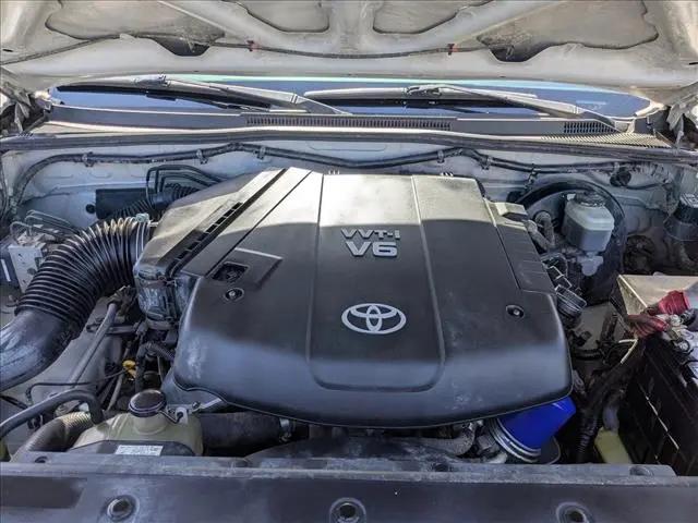 2005 Toyota Tacoma Base V6