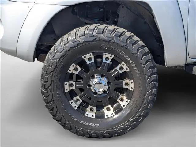 2005 Toyota Tacoma Base V6