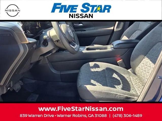 2025 Nissan Kicks SV FWD