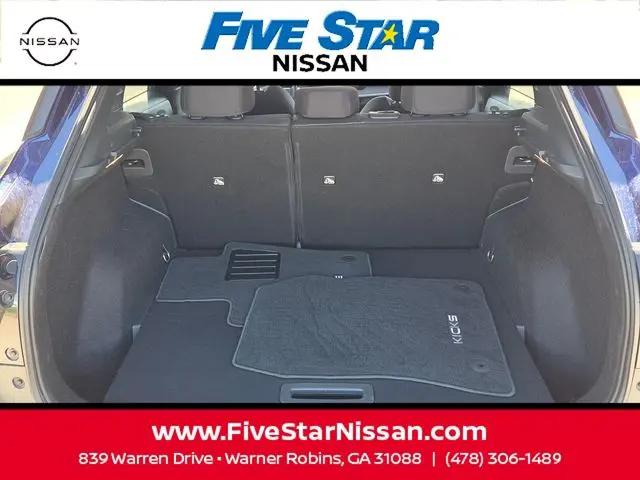 2025 Nissan Kicks SV FWD
