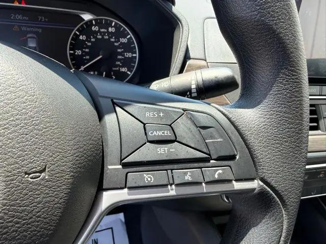 2025 Nissan Altima SV FWD