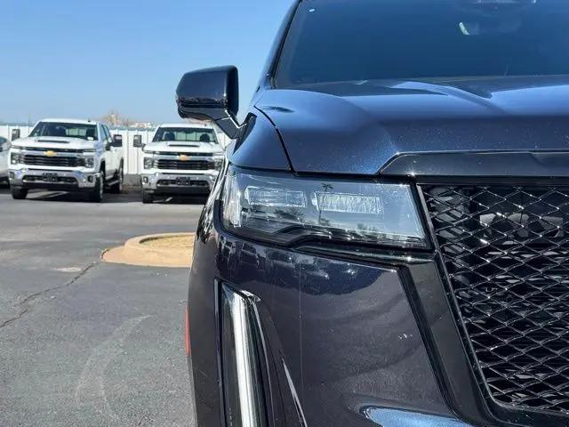 2023 Cadillac Escalade ESV 4WD Sport