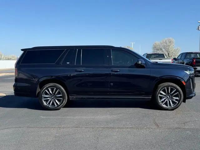 2023 Cadillac Escalade ESV 4WD Sport
