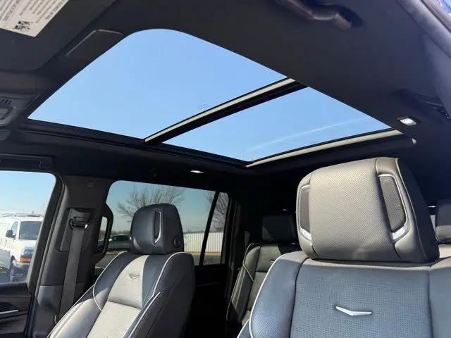 2023 Cadillac Escalade ESV 4WD Sport