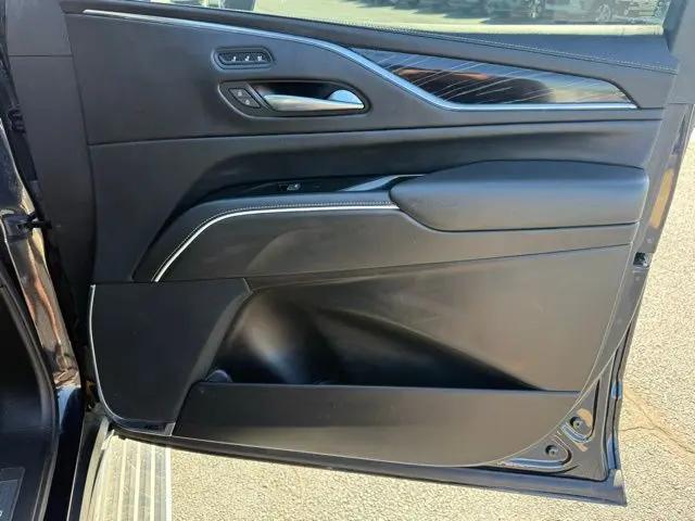 2023 Cadillac Escalade ESV 4WD Sport