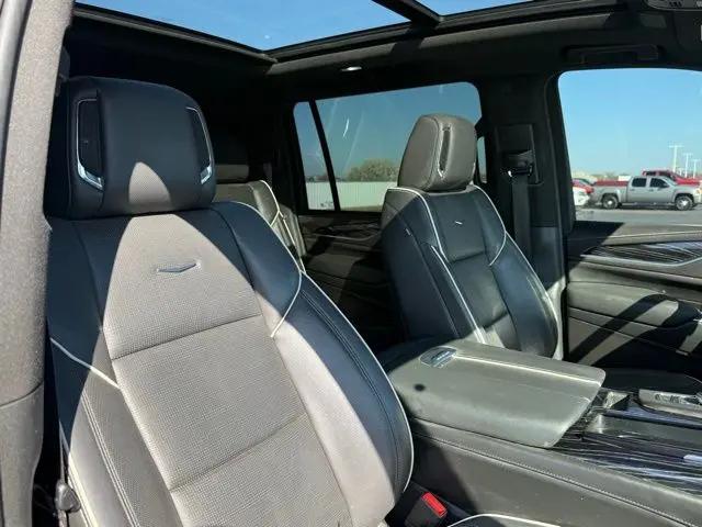 2023 Cadillac Escalade ESV 4WD Sport